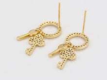 Load image into Gallery viewer, Mindy 14K Gold Plated Earrings